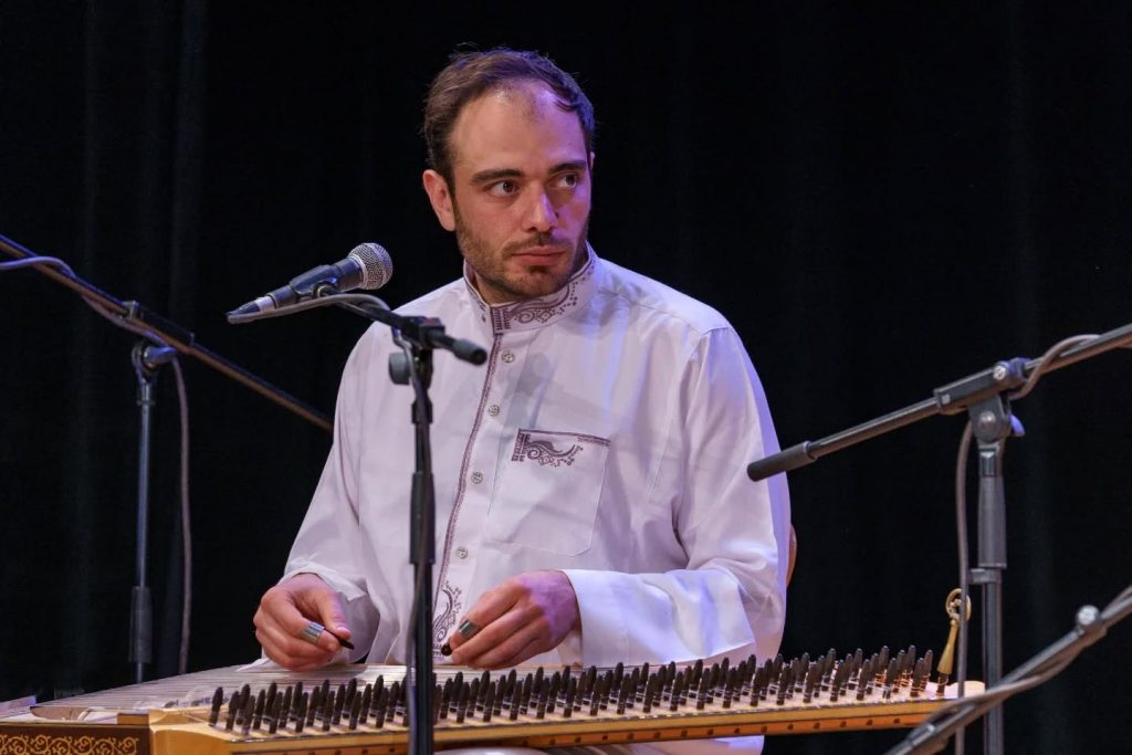 Bilal Bitar - Qanoun