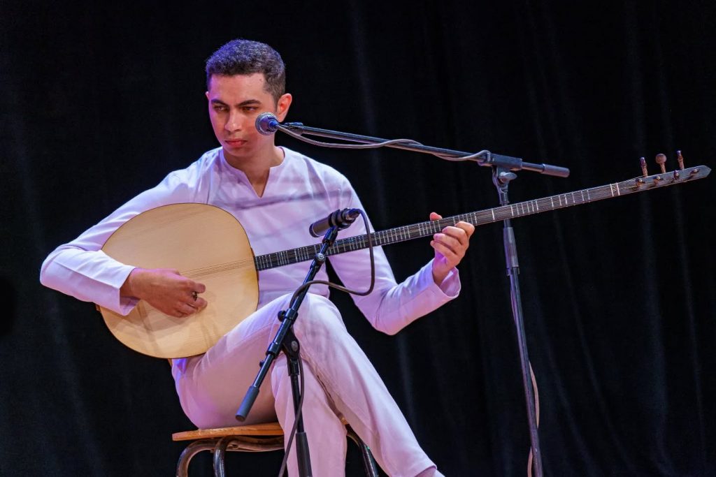 Ahmed AlKhuzami, Tanbour